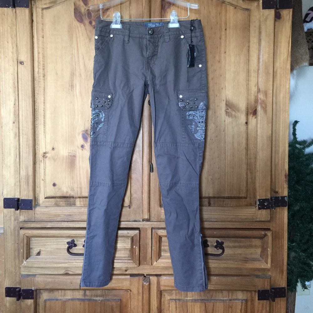 Miss Me Cargo Skinny Capri’s